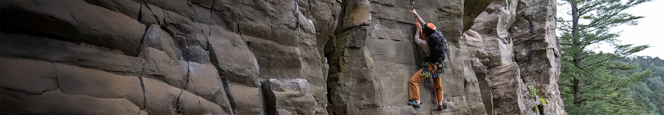 Ski- und Alpinrucks&auml;cke